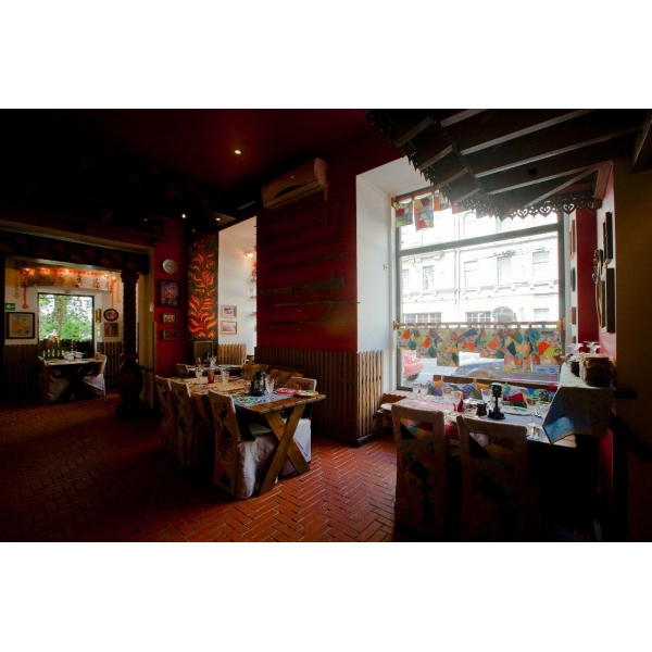 Ресторанный сервис бронирования столиков menu-rest.com - Интерьер ресторана "На Здоровье!"