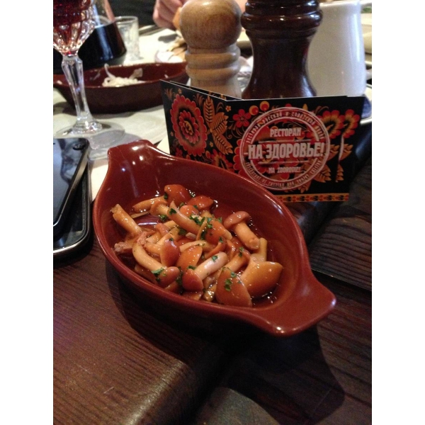 Ресторанный сервис бронирования столиков menu-rest.com - Интерьер ресторана "На Здоровье!"