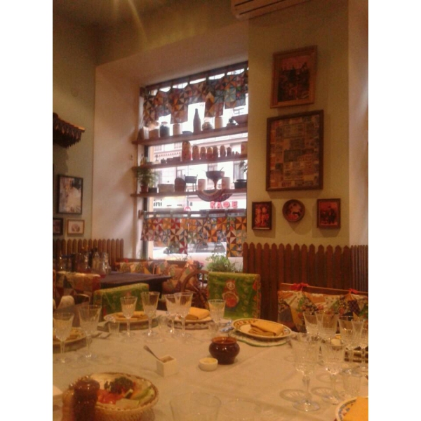 Ресторанный сервис бронирования столиков menu-rest.com - Интерьер ресторана "На Здоровье!"