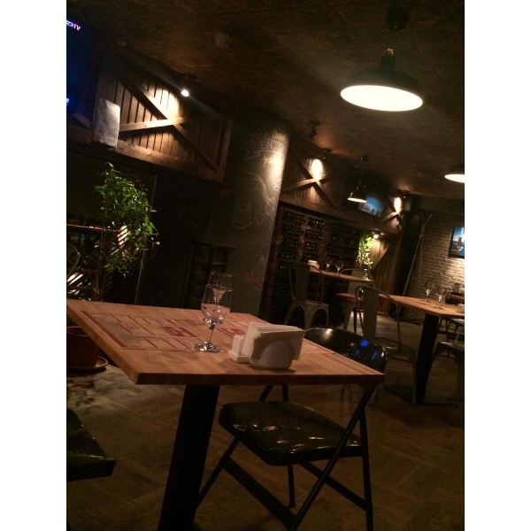 Ресторанный сервис бронирования столиков menu-rest.com - Интерьер ресторана "New York city cafe"