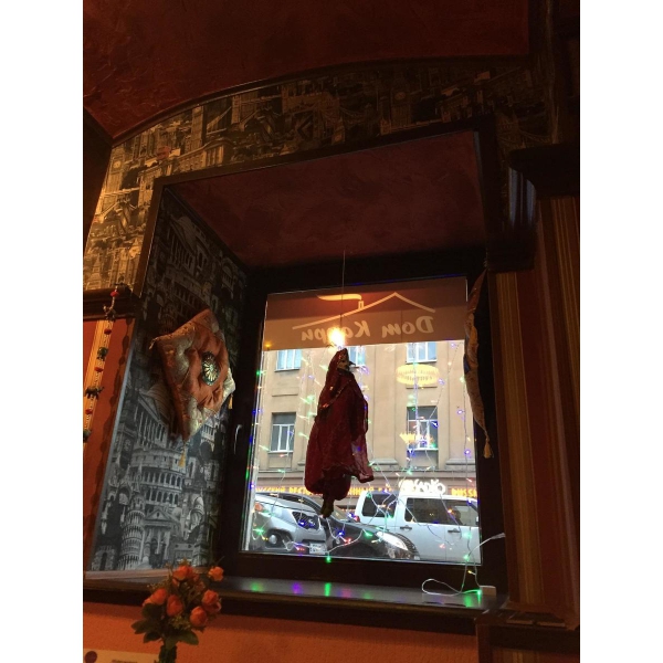 Ресторанный сервис бронирования столиков menu-rest.com - Интерьер ресторана "Curry House"