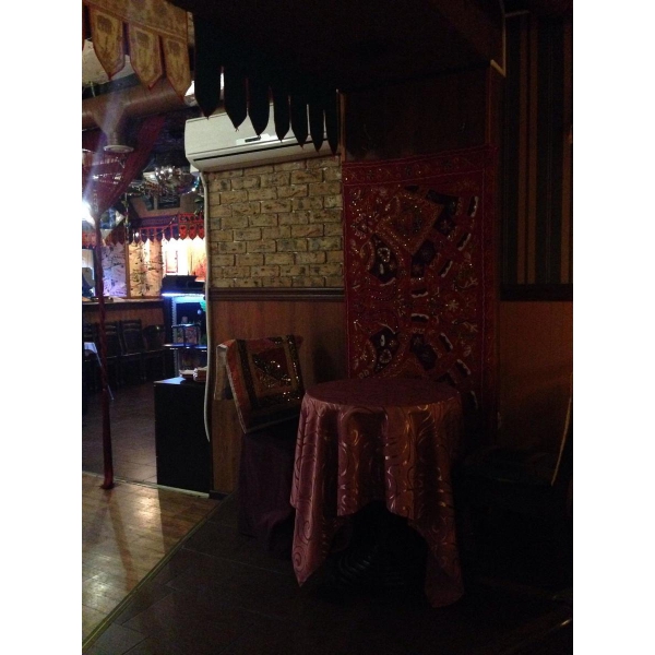 Ресторанный сервис бронирования столиков menu-rest.com - Интерьер ресторана "Curry House"