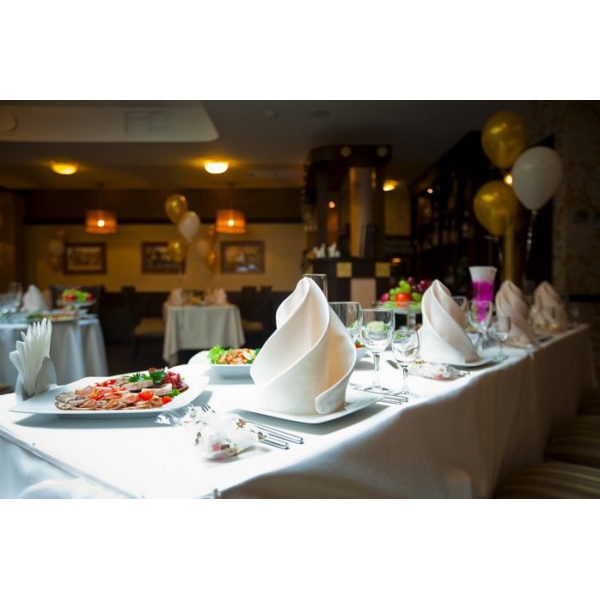 Ресторанный сервис бронирования столиков menu-rest.com - Интерьер ресторана "Cronwell Inn Стремянная"