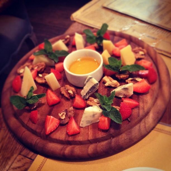 Ресторанный сервис бронирования столиков menu-rest.com - Интерьер ресторана "Chipollino"