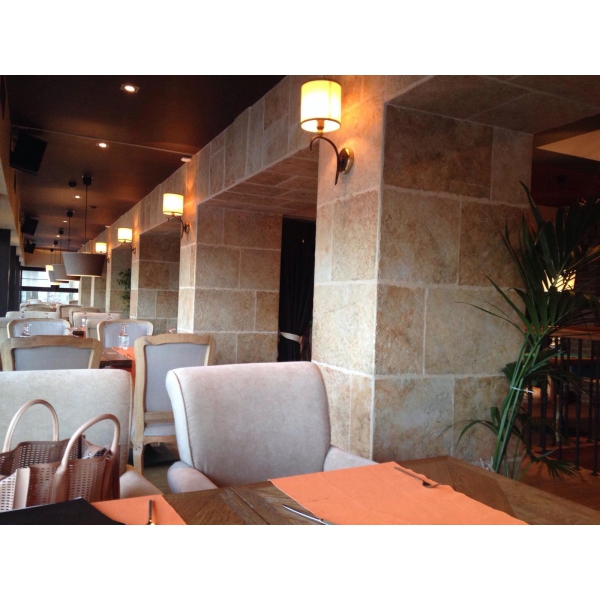 Ресторанный сервис бронирования столиков menu-rest.com - Интерьер ресторана "HENRY"