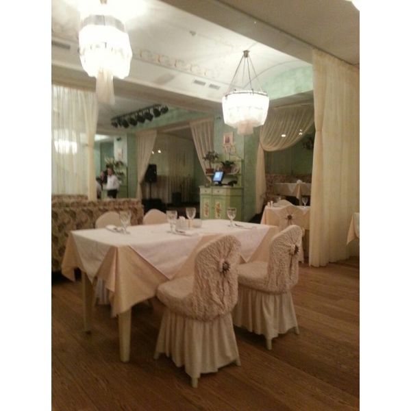 Ресторанный сервис бронирования столиков menu-rest.com - Интерьер ресторана "Абрикос"