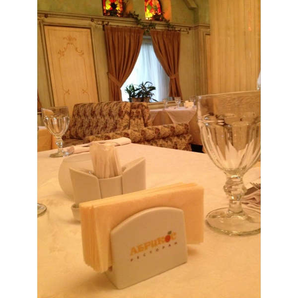 Ресторанный сервис бронирования столиков menu-rest.com - Интерьер ресторана "Абрикос"