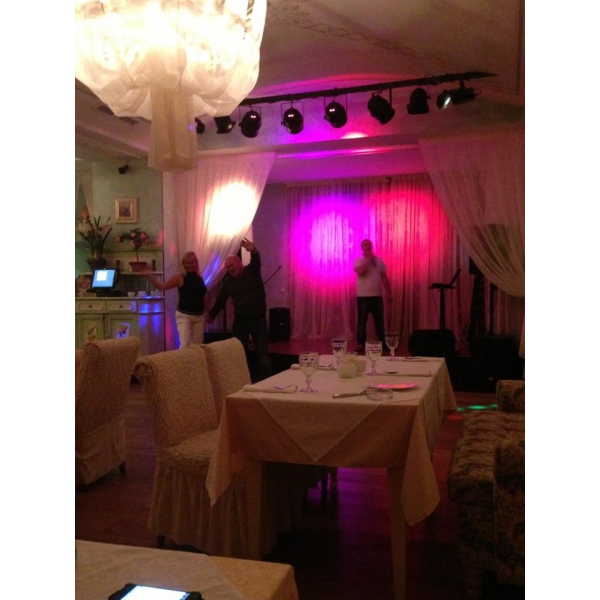 Ресторанный сервис бронирования столиков menu-rest.com - Интерьер ресторана "Абрикос"