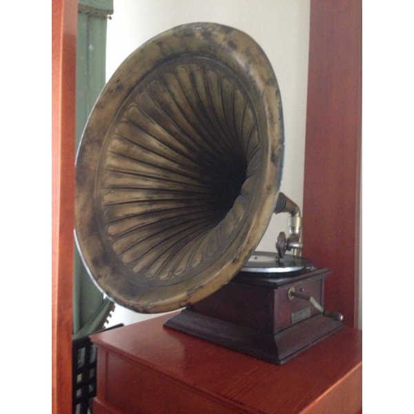 Ресторанный сервис бронирования столиков menu-rest.com - Интерьер ресторана "1913 год"