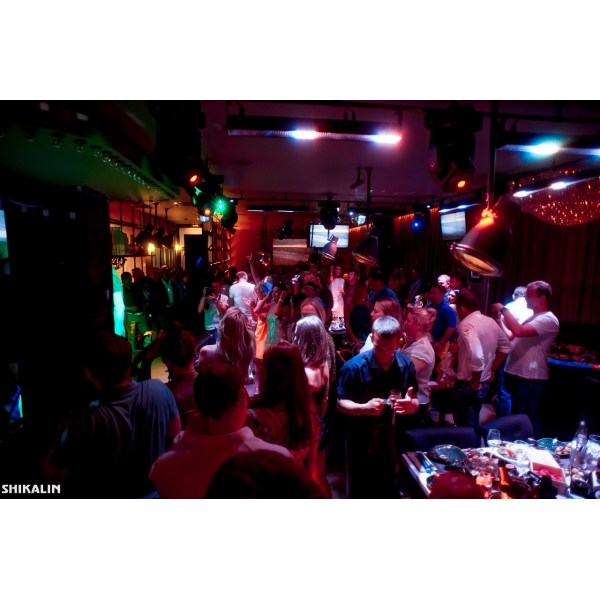 Ресторанный сервис бронирования столиков menu-rest.com - Интерьер ресторана "Bar in"