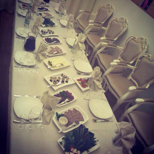 Ресторанный сервис бронирования столиков menu-rest.com - Интерьер ресторана "Не горюй"