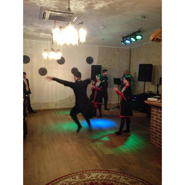 Ресторанный сервис бронирования столиков menu-rest.com - Интерьер ресторана "Не горюй"