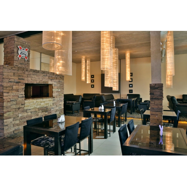 Ресторанный сервис бронирования столиков menu-rest.com - Интерьер ресторана "Квадрат"