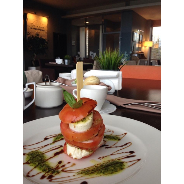 Ресторанный сервис бронирования столиков menu-rest.com - Интерьер ресторана "Трибуна"