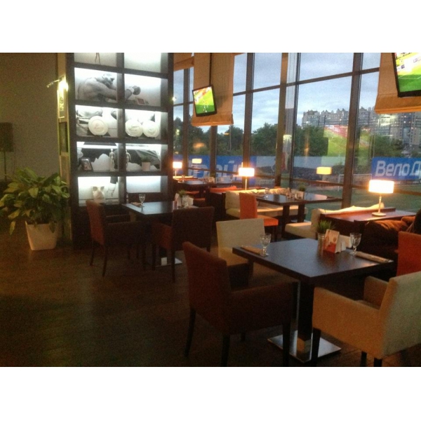 Ресторанный сервис бронирования столиков menu-rest.com - Интерьер ресторана "Трибуна"