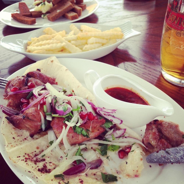 Ресторанный сервис бронирования столиков menu-rest.com - Интерьер ресторана "Лесная сказка"