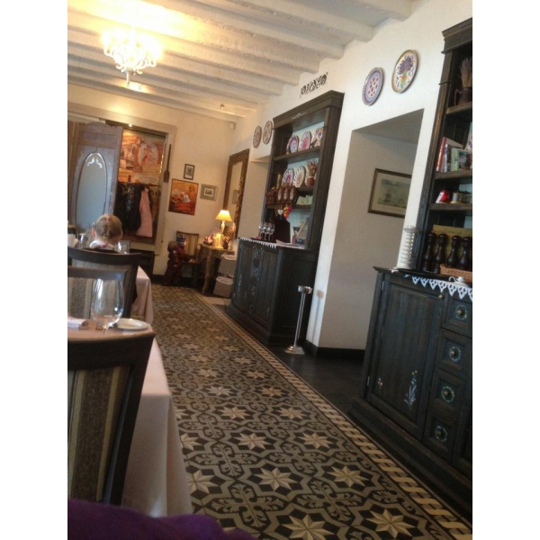 Ресторанный сервис бронирования столиков menu-rest.com - Интерьер ресторана "Марсельеза"