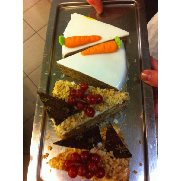 Ресторанный сервис бронирования столиков menu-rest.com - Интерьер ресторана "Апрель Cafe"