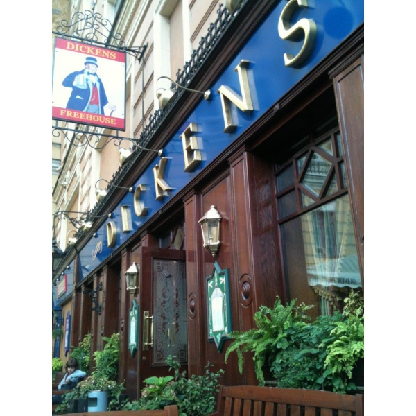 Ресторанный сервис бронирования столиков menu-rest.com - Интерьер ресторана "Dickens"