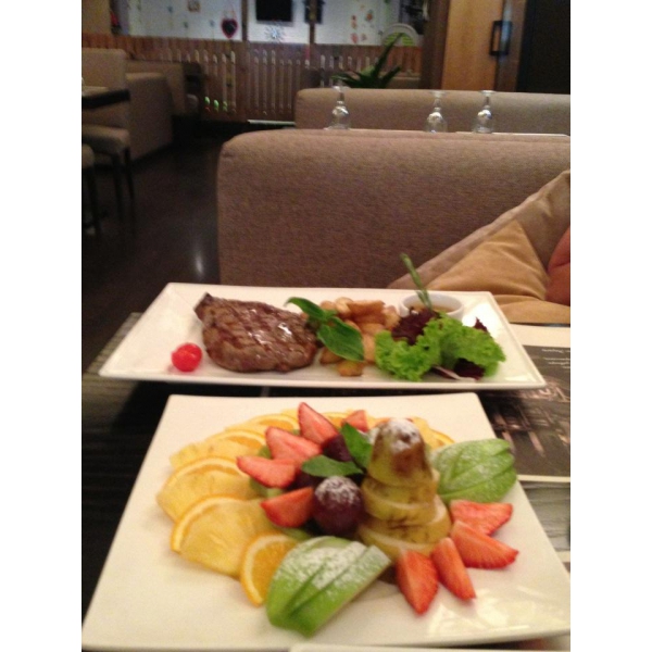 Ресторанный сервис бронирования столиков menu-rest.com - Интерьер ресторана "Bona Capona"