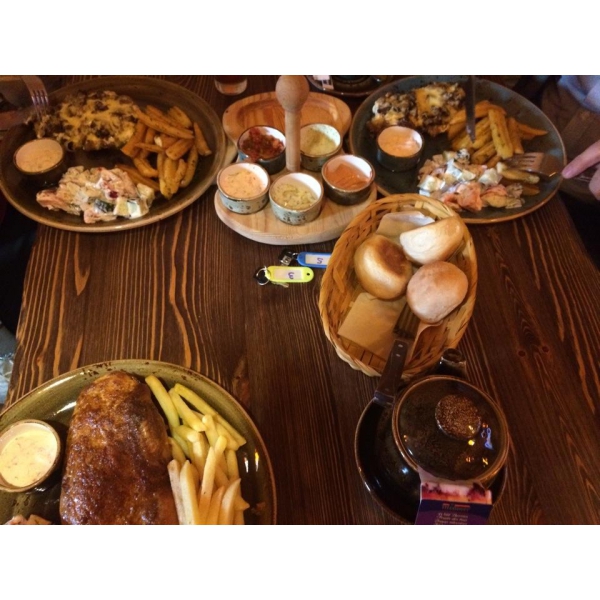 Ресторанный сервис бронирования столиков menu-rest.com - Интерьер ресторана "Taverna"