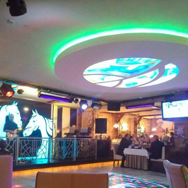 Ресторанный сервис бронирования столиков menu-rest.com - Интерьер ресторана "Белая Лошадь"