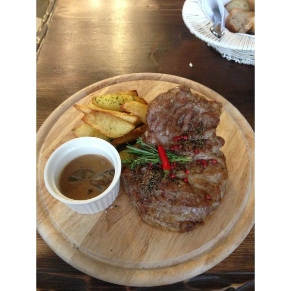 Ресторанный сервис бронирования столиков menu-rest.com - Интерьер ресторана "Бермудский треугольник"