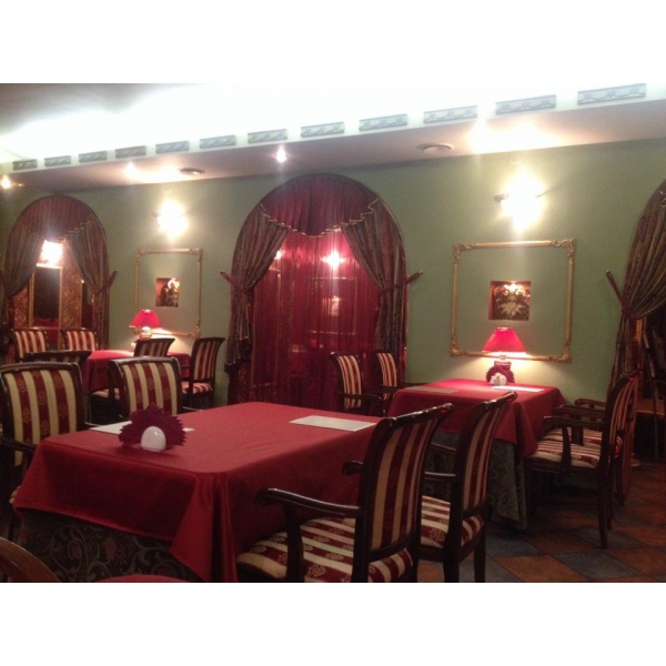 Ресторанный сервис бронирования столиков menu-rest.com - Интерьер ресторана "Кафе Драмы и Комедии"