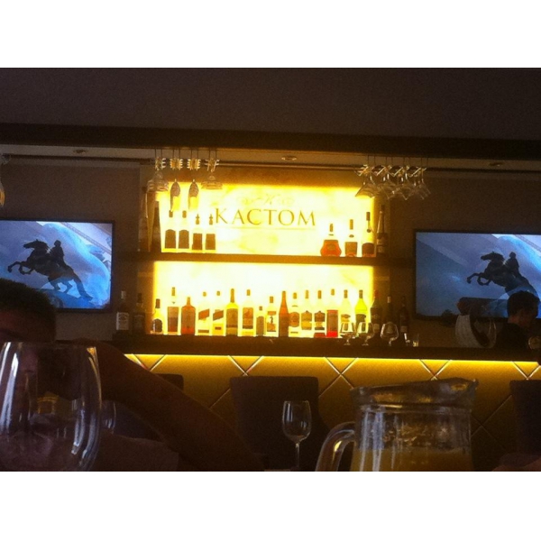 Ресторанный сервис бронирования столиков menu-rest.com - Интерьер ресторана "Кастом"