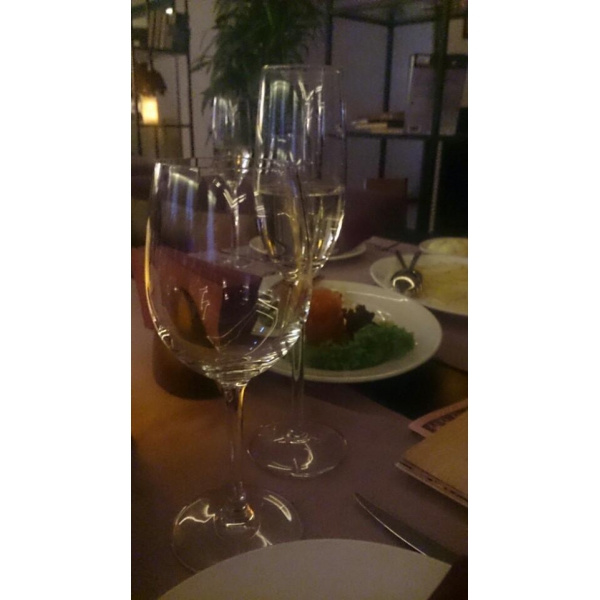 Ресторанный сервис бронирования столиков menu-rest.com - Интерьер ресторана "Кастом"