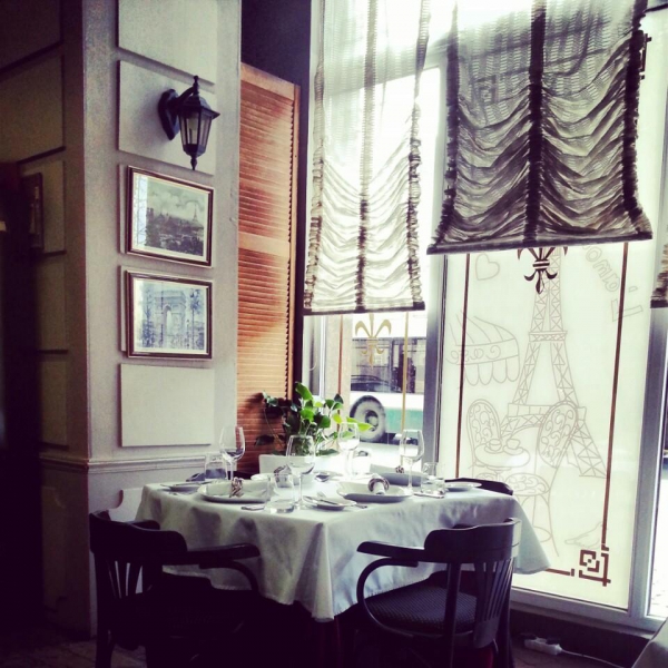 Ресторанный сервис бронирования столиков menu-rest.com - Интерьер ресторана "На Елисейских Полях"