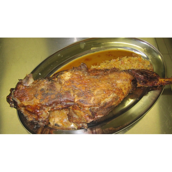 Ресторанный сервис бронирования столиков menu-rest.com - Интерьер ресторана "Кавалерия"