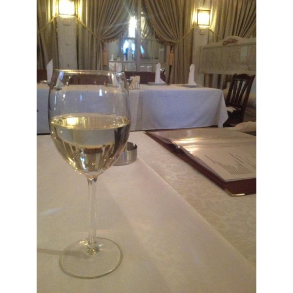 Ресторанный сервис бронирования столиков menu-rest.com - Интерьер ресторана "Denikin"