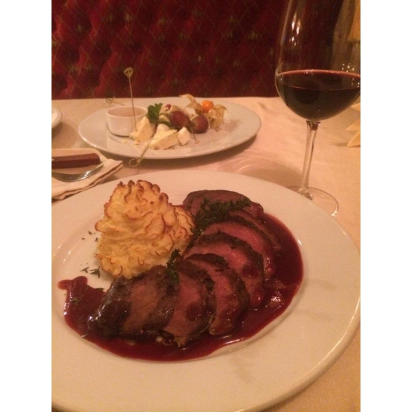 Ресторанный сервис бронирования столиков menu-rest.com - Интерьер ресторана "Denikin"