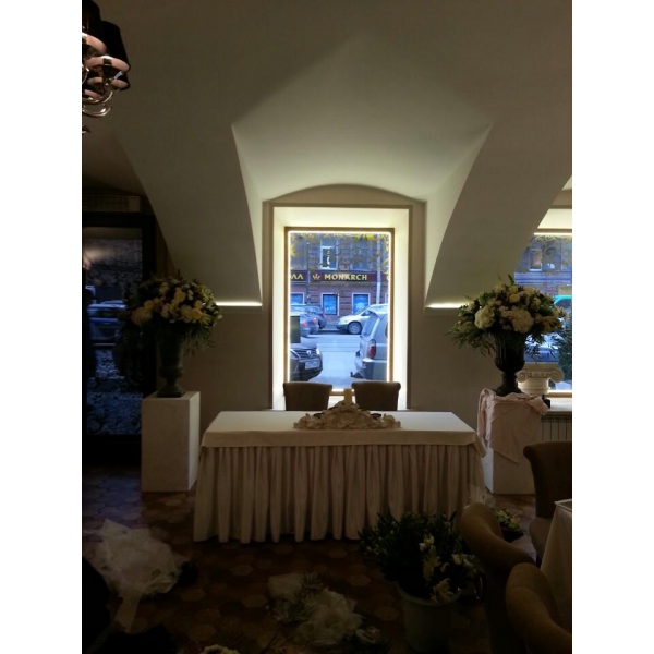 Ресторанный сервис бронирования столиков menu-rest.com - Интерьер ресторана "Villa Aston"