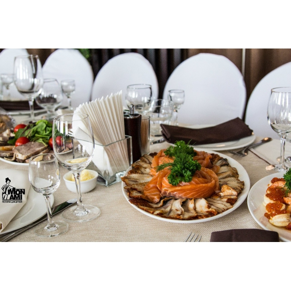 Ресторанный сервис бронирования столиков menu-rest.com - Интерьер ресторана "Mon Ami"