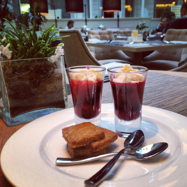 Ресторанный сервис бронирования столиков menu-rest.com - Интерьер ресторана "Вино & Вода"