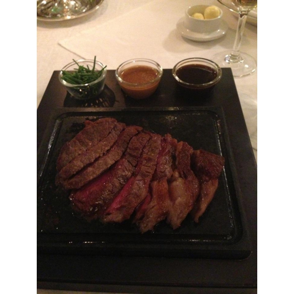 Ресторанный сервис бронирования столиков menu-rest.com - Интерьер ресторана "Caviar Bar"