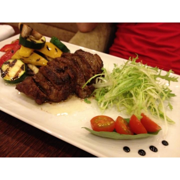 Ресторанный сервис бронирования столиков menu-rest.com - Интерьер ресторана "Family Restaurant"