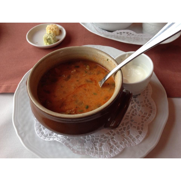 Ресторанный сервис бронирования столиков menu-rest.com - Интерьер ресторана "Крапива"