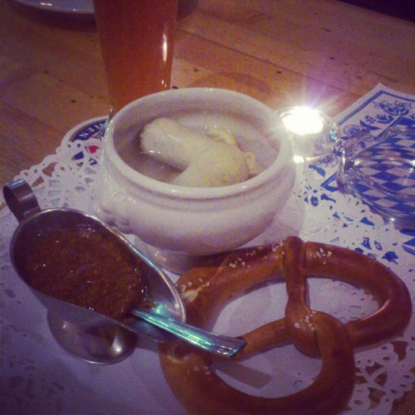 Ресторанный сервис бронирования столиков menu-rest.com - Интерьер ресторана "Paulaner"