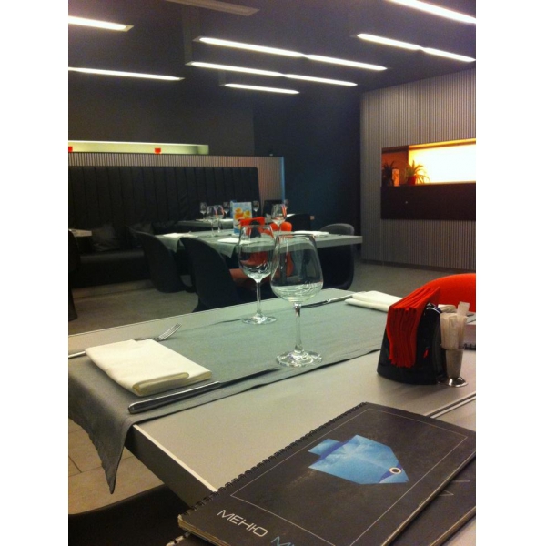 Ресторанный сервис бронирования столиков menu-rest.com - Интерьер ресторана "Mizu"