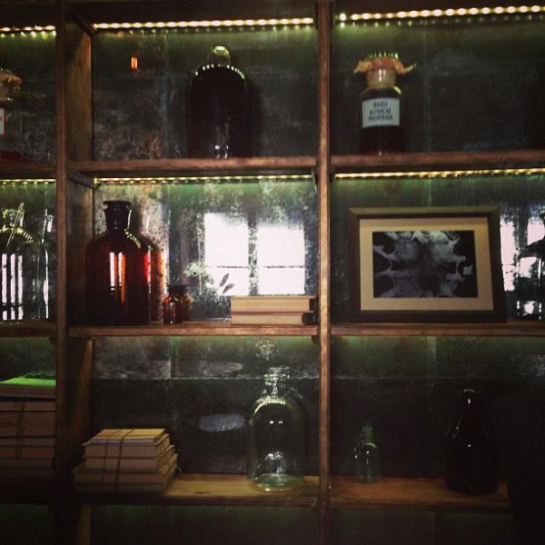 Ресторанный сервис бронирования столиков menu-rest.com - Интерьер ресторана "Apteka"