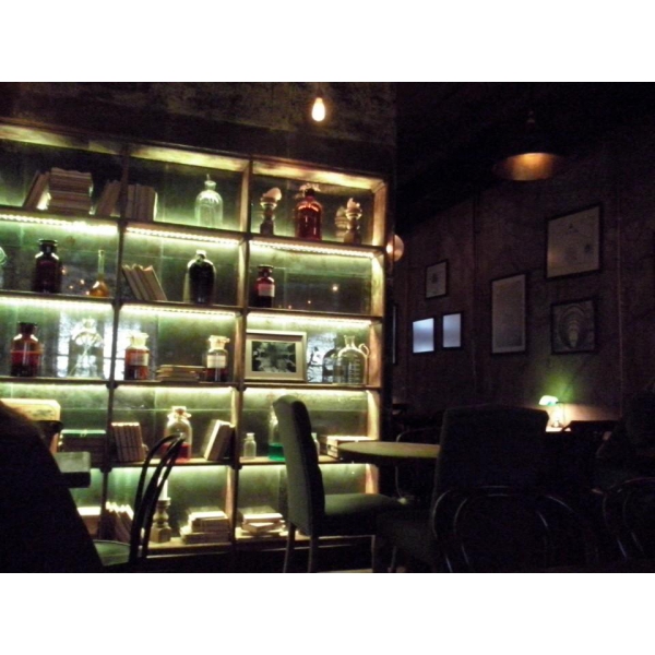 Ресторанный сервис бронирования столиков menu-rest.com - Интерьер ресторана "Apteka"