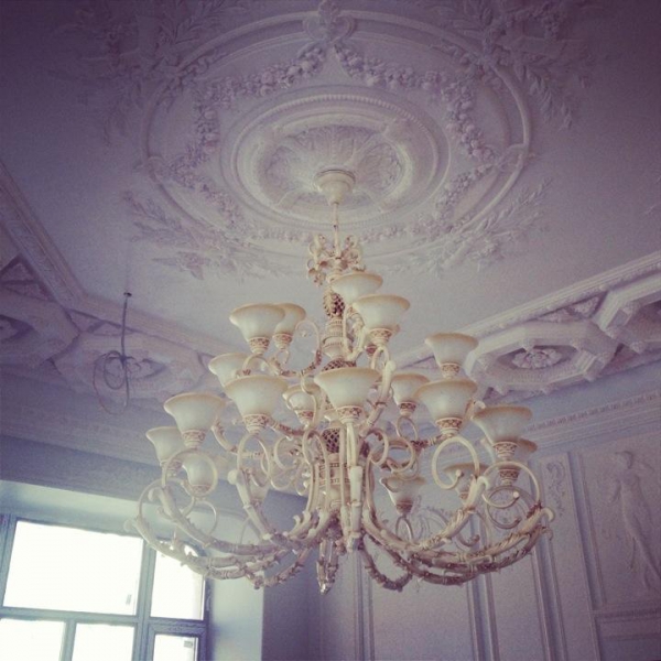 Ресторанный сервис бронирования столиков menu-rest.com - Интерьер ресторана "AKYAN HOTEL"