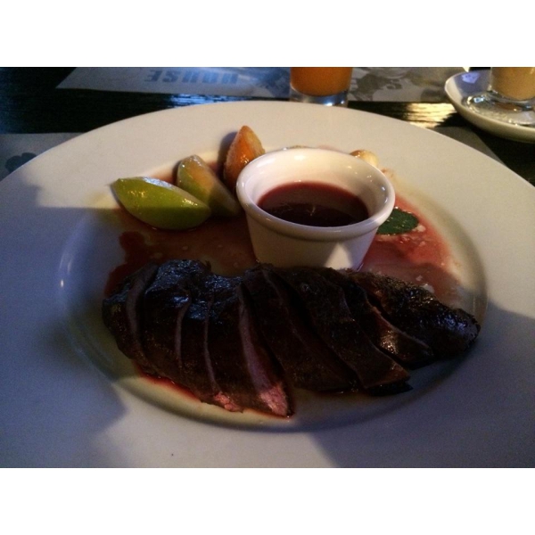 Ресторанный сервис бронирования столиков menu-rest.com - Интерьер ресторана "BullHouse"