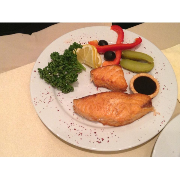 Ресторанный сервис бронирования столиков menu-rest.com - Интерьер ресторана "Лесной"