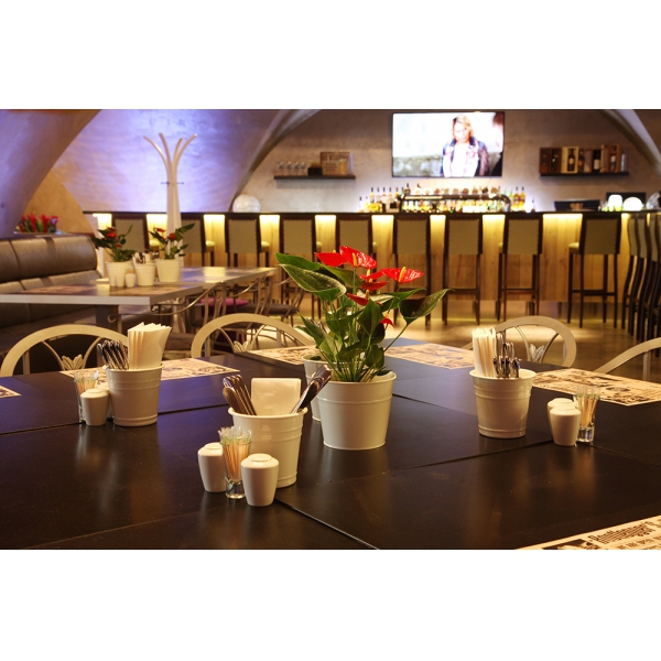 Ресторанный сервис бронирования столиков menu-rest.com - Интерьер ресторана "Bootlegger`s"