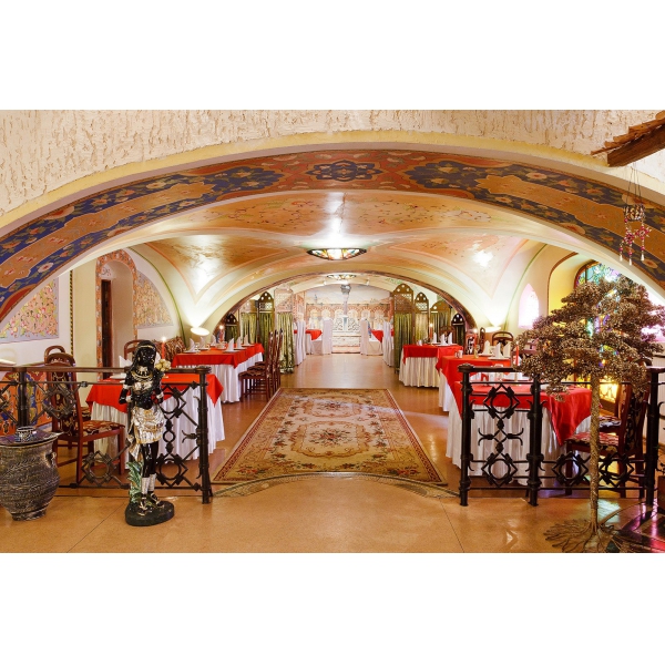 Ресторанный сервис бронирования столиков menu-rest.com - Интерьер ресторана "Тысяча одна ночь"