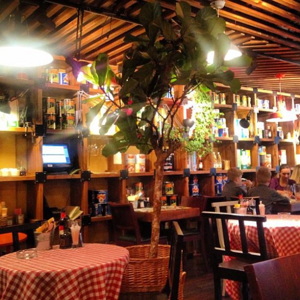 Ресторанный сервис бронирования столиков menu-rest.com - Интерьер ресторана "Марчелли`s"